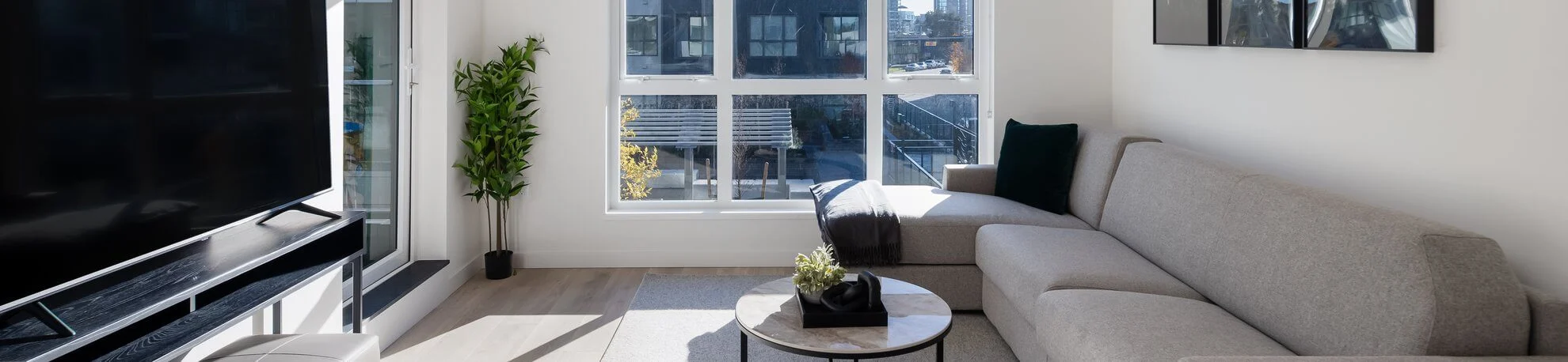 level richmond deluxe two bedroom suite