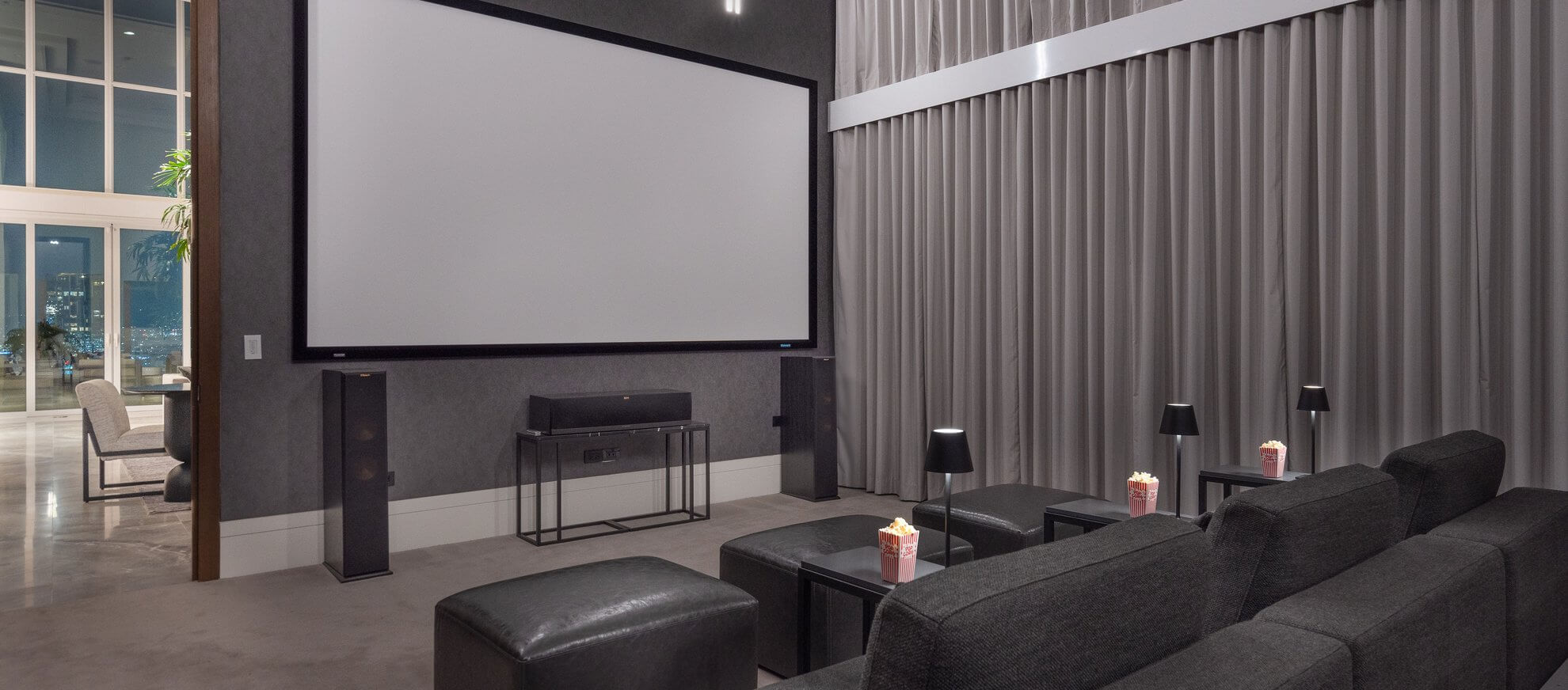 825_S_Hill_LA_DTLA_Level1_Interior