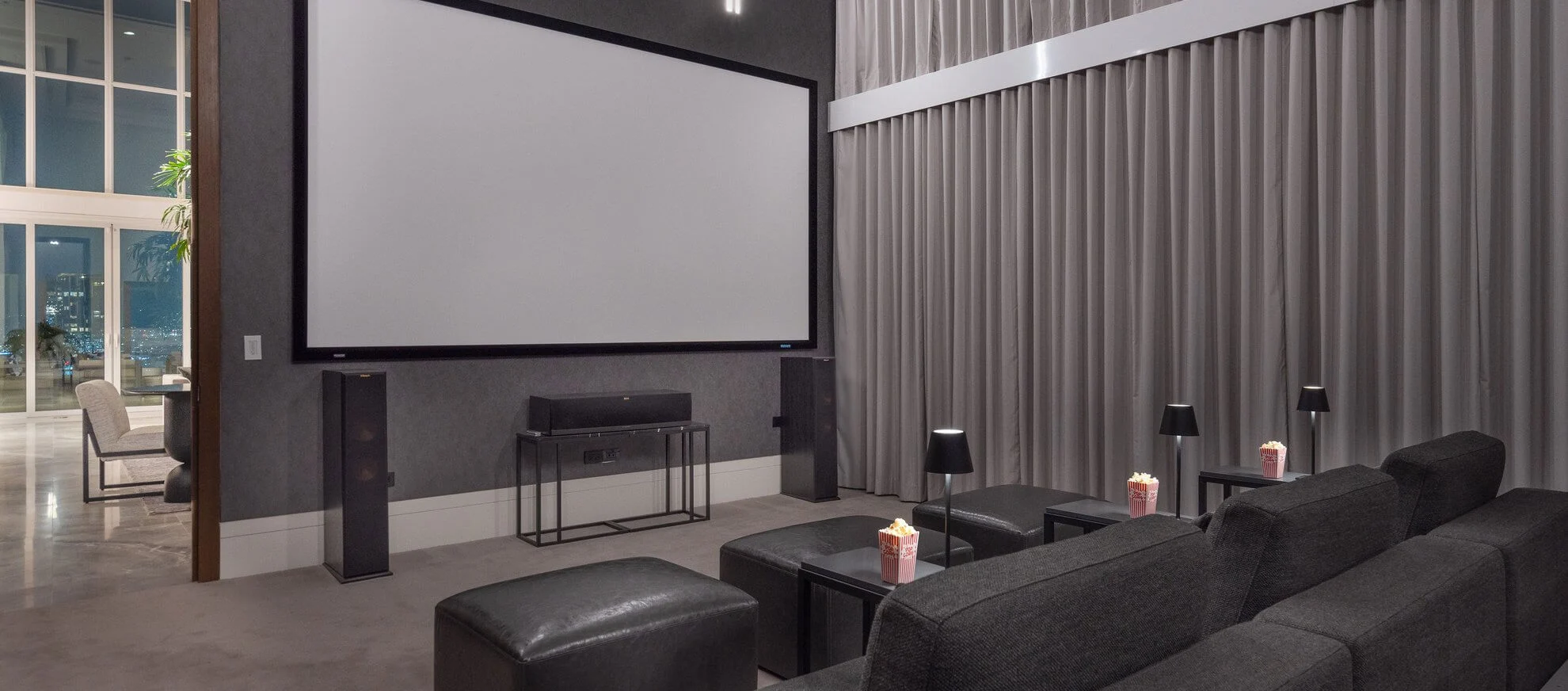 825_S_Hill_LA_DTLA_Level1_Interior